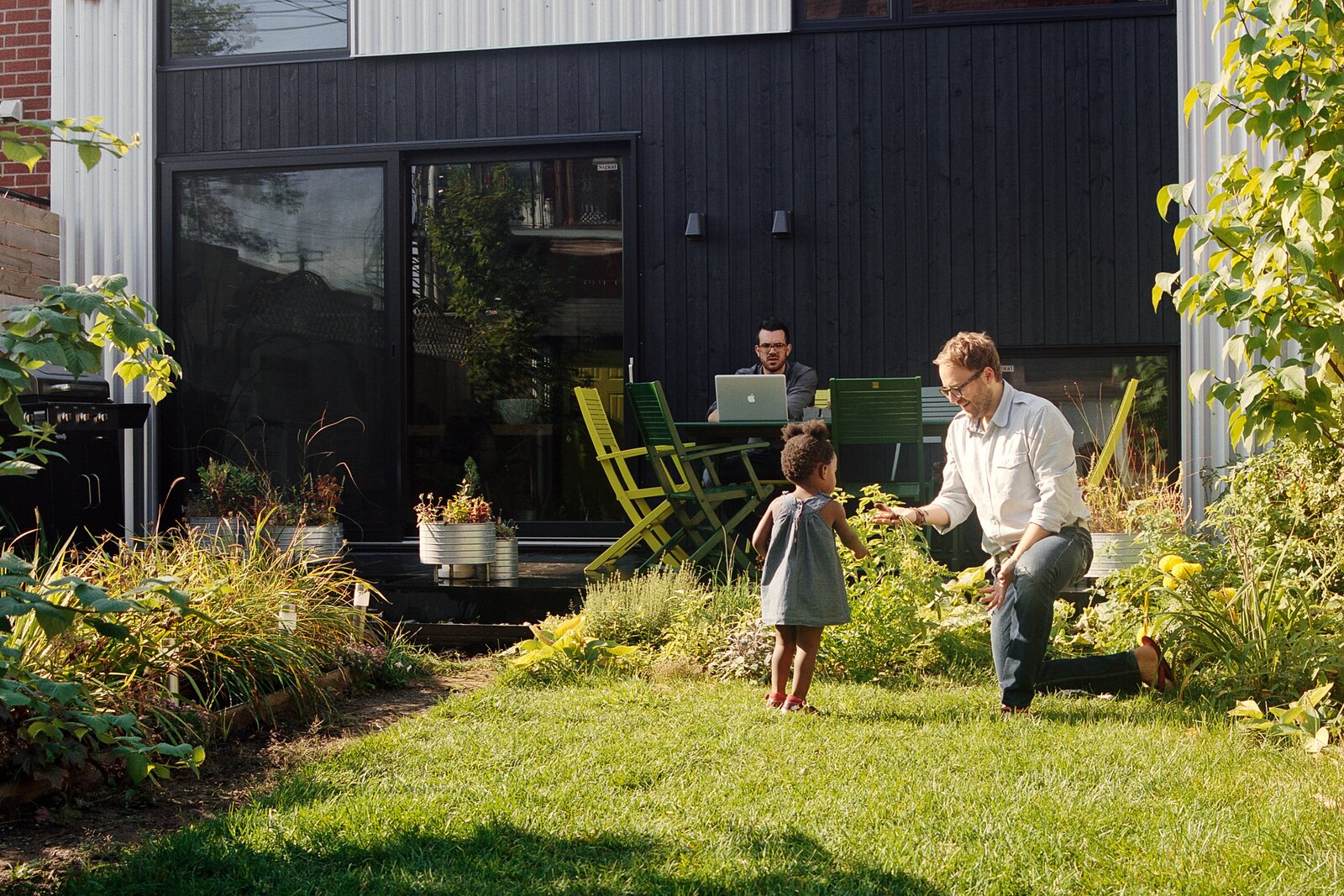 Learn to Use Wise Tech to Help Your Yard Thrive